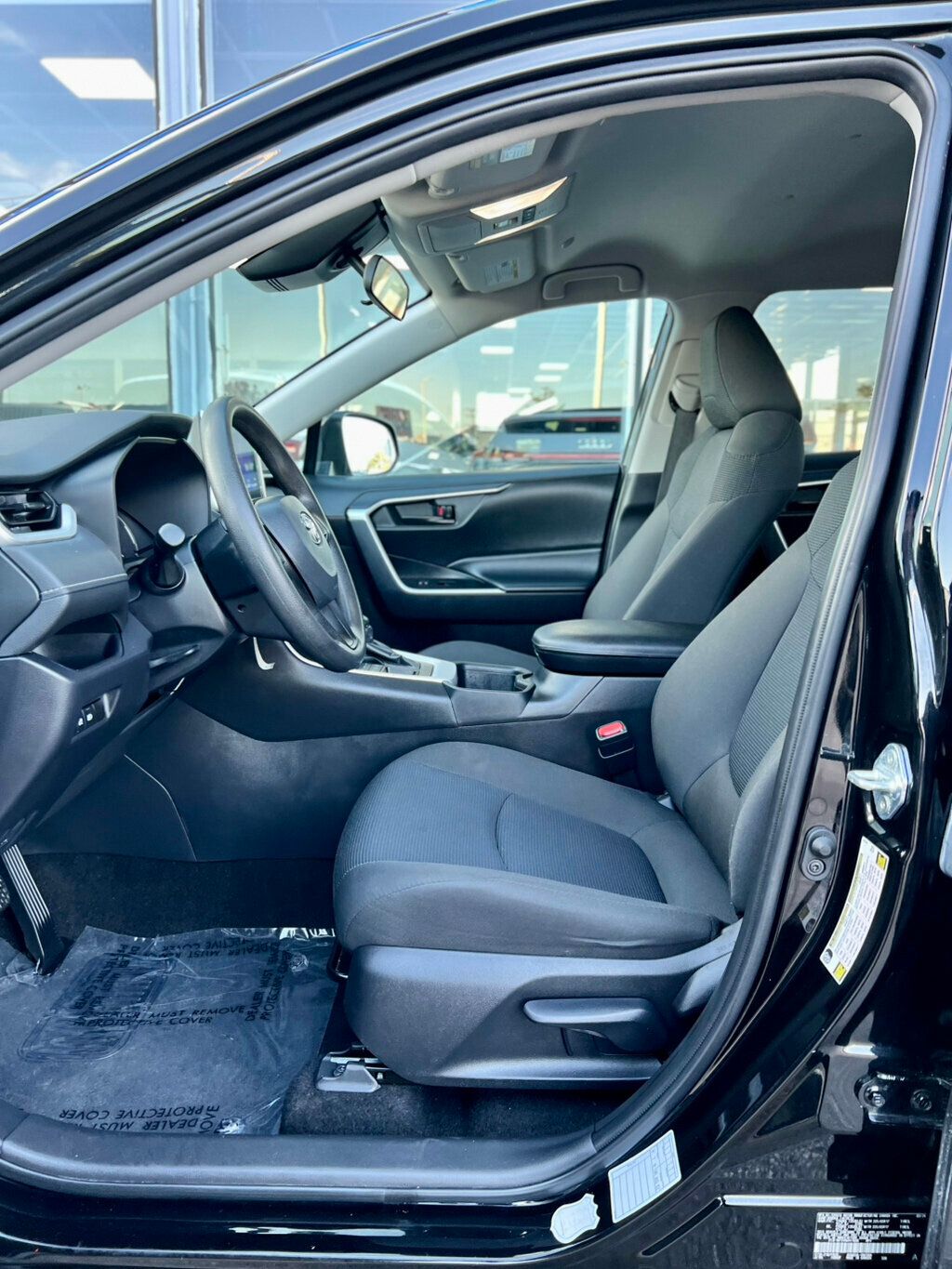 2024 Toyota RAV4 LE AWD - 22921862 - 12