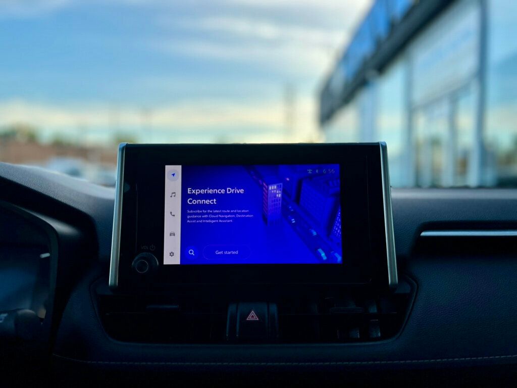 2024 Toyota RAV4 LE AWD - 22921862 - 18