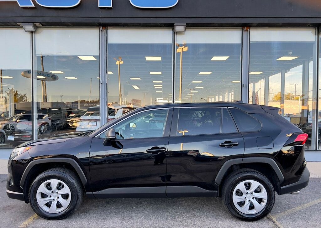 2024 Toyota RAV4 LE AWD - 22921862 - 24