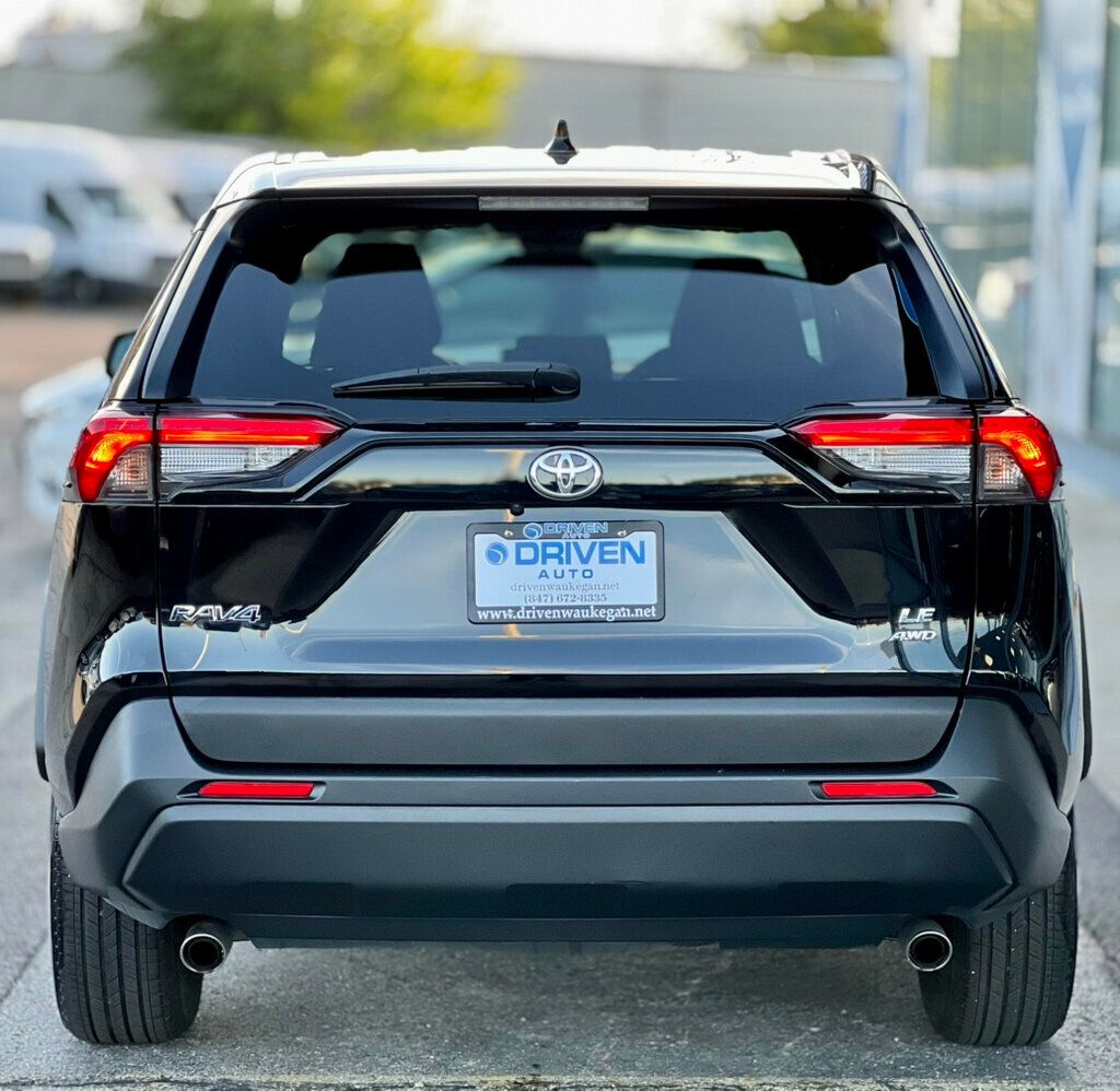 2024 Toyota RAV4 LE AWD - 22921862 - 3