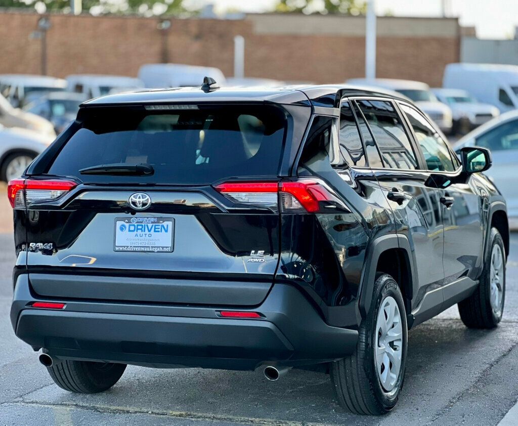 2024 Toyota RAV4 LE AWD - 22921862 - 4