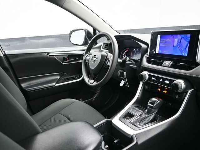 2024 Toyota RAV4 LE AWD - 22971962 - 20