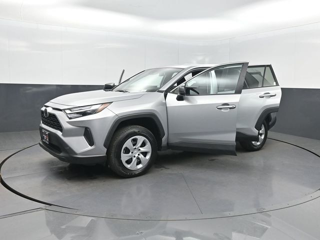 2024 Toyota RAV4 LE AWD - 22971962 - 41