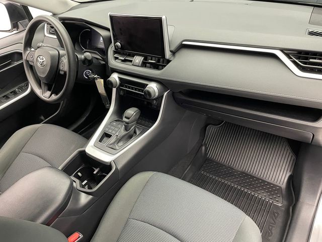 2024 Toyota RAV4 LE AWD - 22951228 - 16