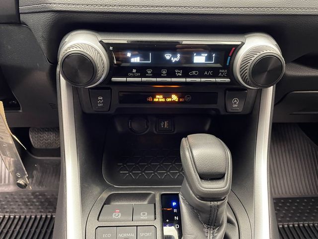 2024 Toyota RAV4 LE AWD - 22951228 - 27