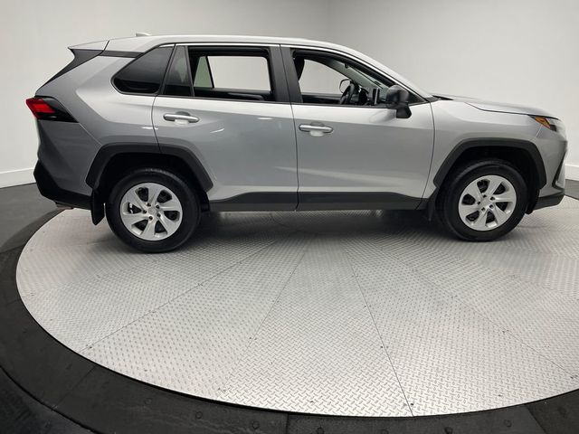2024 Toyota RAV4 LE AWD - 22951228 - 3