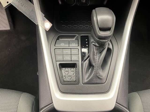 2024 Toyota RAV4 LE AWD - 22968026 - 27