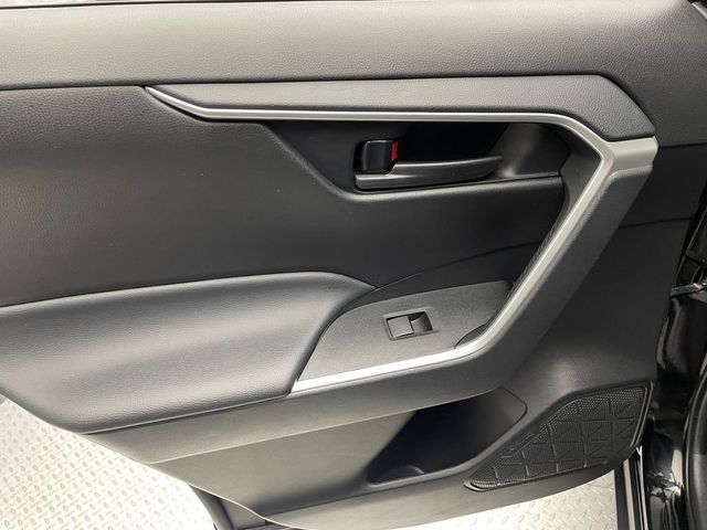 2024 Toyota RAV4 LE AWD - 22968026 - 30
