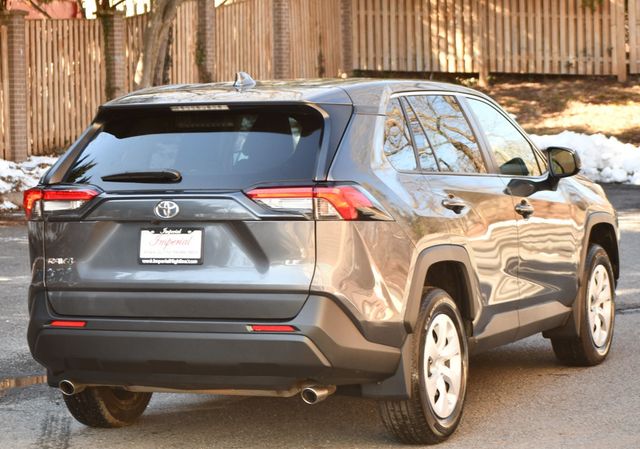 2024 Toyota RAV4 LE FWD - 22772325 - 8