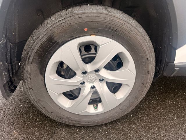 2024 Toyota RAV4 LE FWD - 22999059 - 10