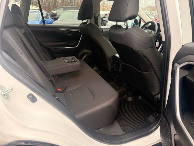 2024 Toyota RAV4 LE FWD - 22999059 - 18