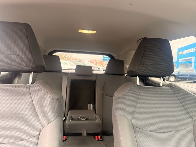 2024 Toyota RAV4 LE FWD - 22999059 - 20