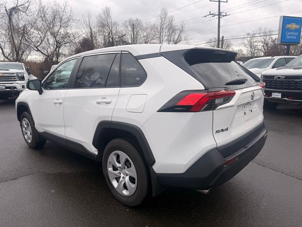 2024 Toyota RAV4 LE FWD - 22999059 - 4