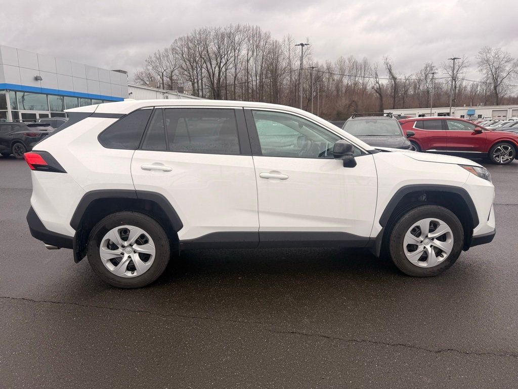 2024 Toyota RAV4 LE FWD - 22999059 - 7