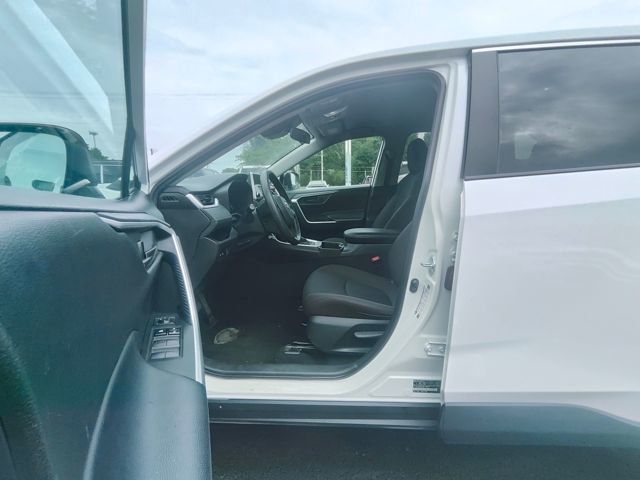2024 Toyota RAV4 LE FWD - 23030233 - 9