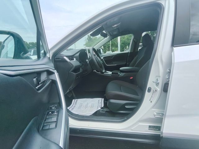 2024 Toyota RAV4 LE FWD - 23030233 - 10