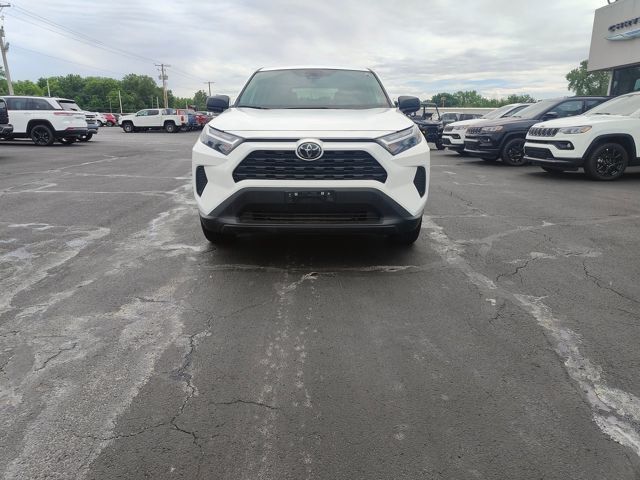 2024 Toyota RAV4 LE FWD - 23030233 - 2