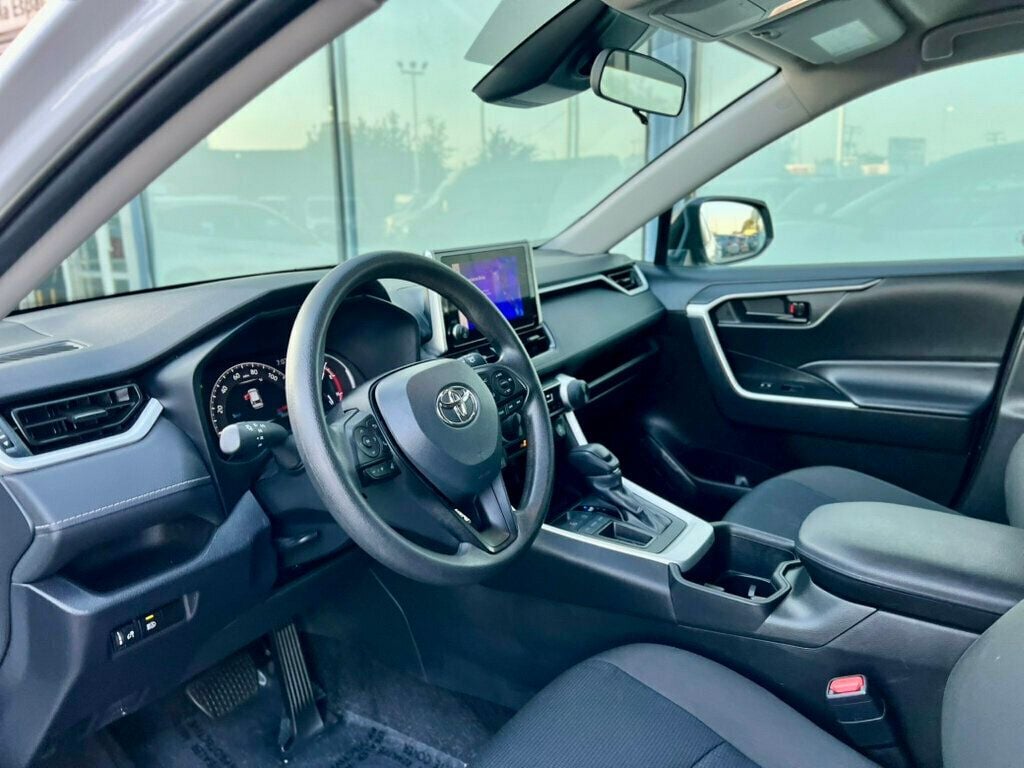 2024 Toyota RAV4 LE FWD - 22921866 - 9