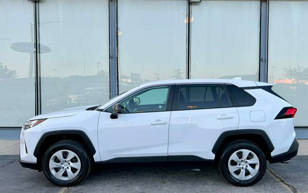 2024 Toyota RAV4 LE FWD - 22921866 - 1