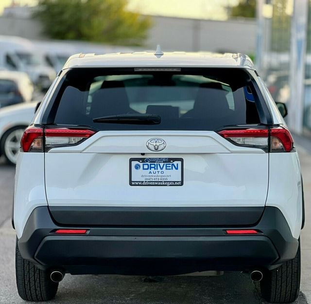 2024 Toyota RAV4 LE FWD - 22921866 - 28
