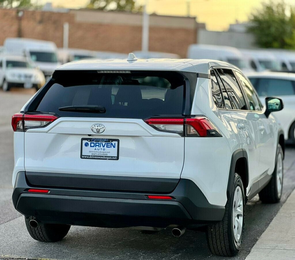 2024 Toyota RAV4 LE FWD - 22921866 - 4