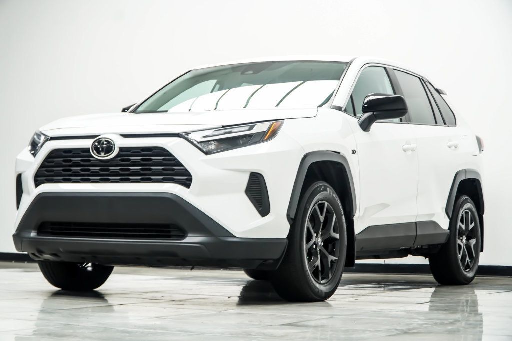 Toyota RAV4 photo 10