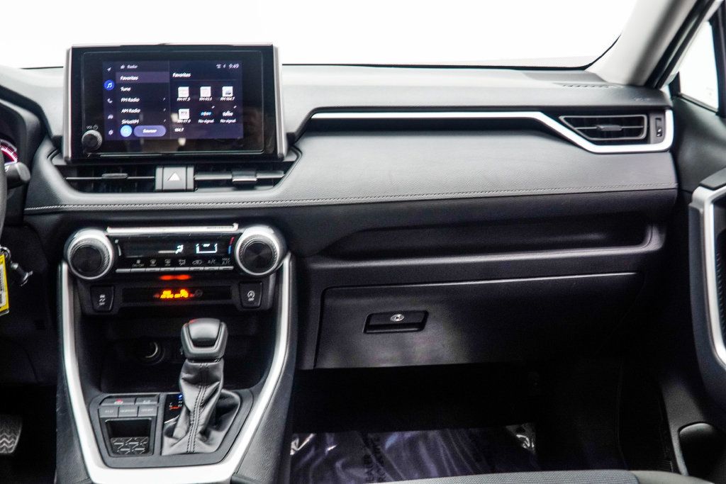 Toyota RAV4 photo 19