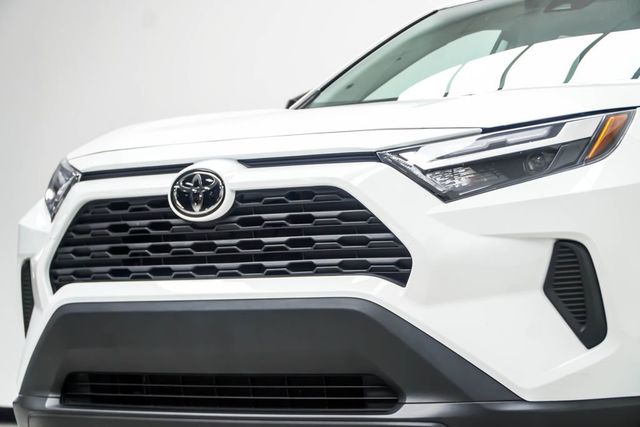 2024 Toyota RAV4 LE FWD - 23082433 - 1