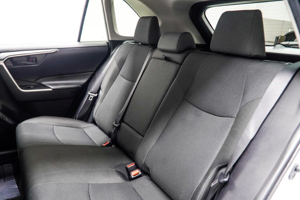 Toyota RAV4 photo 39