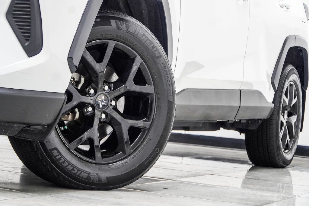 Toyota RAV4 photo 6