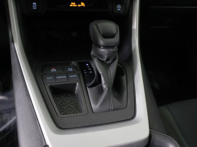 2024 Toyota RAV4 LE FWD - 22970005 - 38