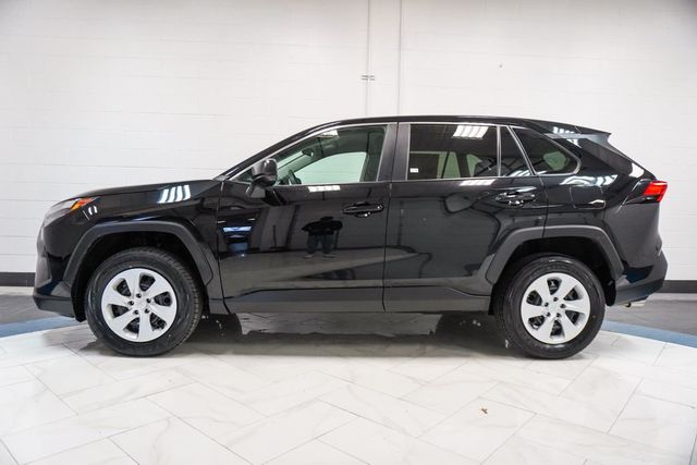 2024 Toyota RAV4 LE FWD - 22983905 - 30