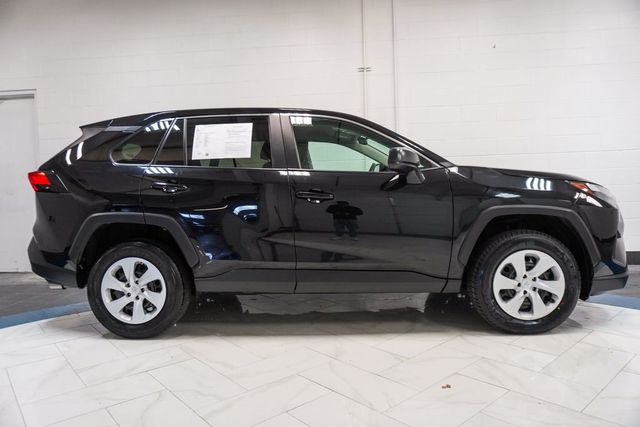 2024 Toyota RAV4 LE FWD - 22983905 - 31
