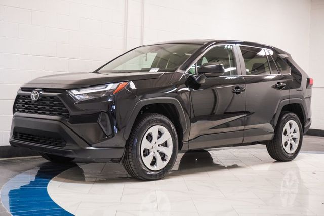 2024 Toyota RAV4 LE FWD - 22983905 - 3