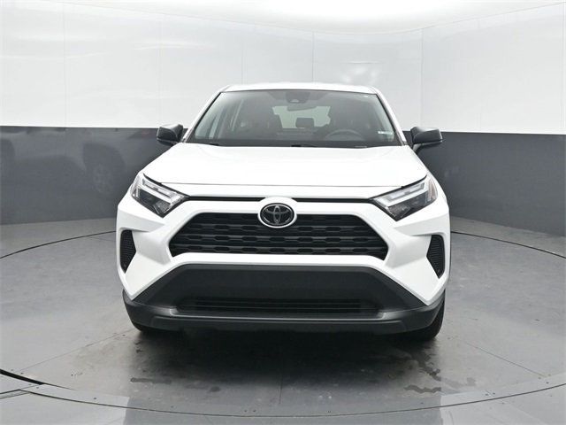 2024 Toyota RAV4 LE FWD - 22969855 - 37