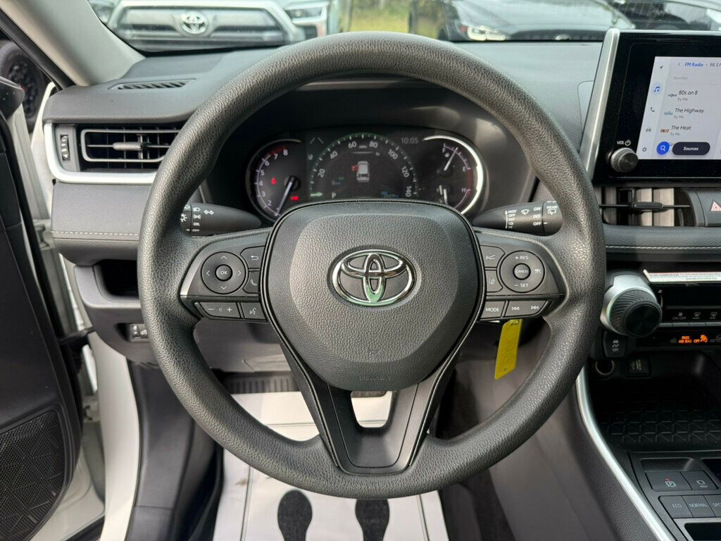 2024 Toyota RAV4 LE photo 3