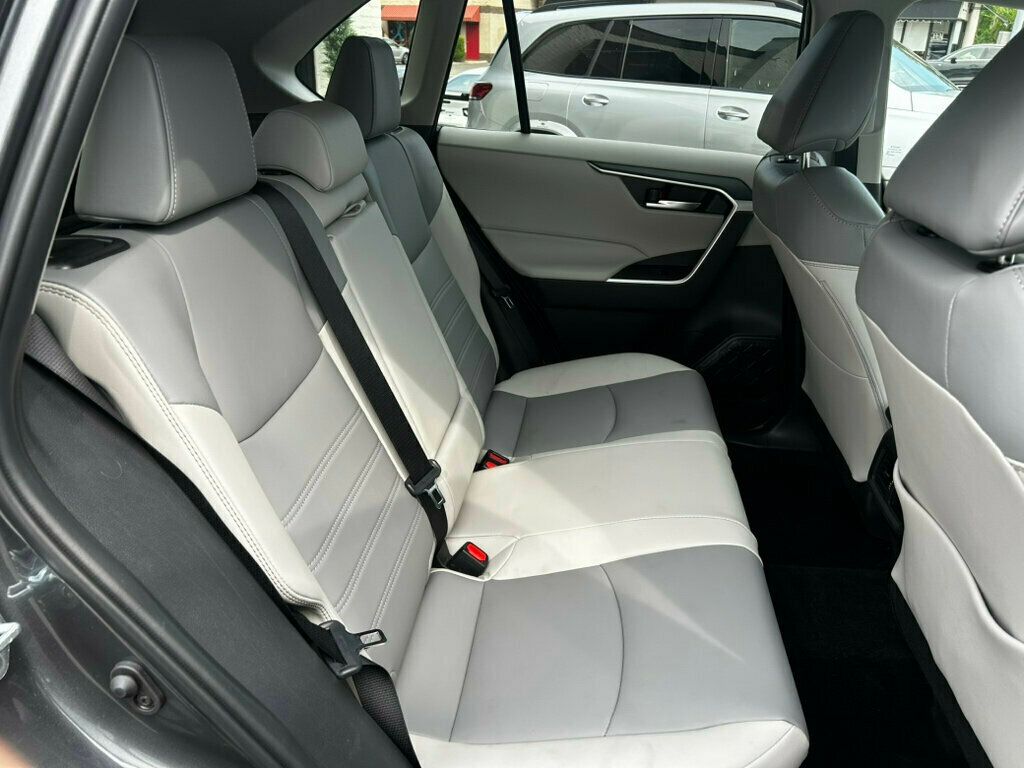2024 Toyota RAV4 XLE Premium photo 14