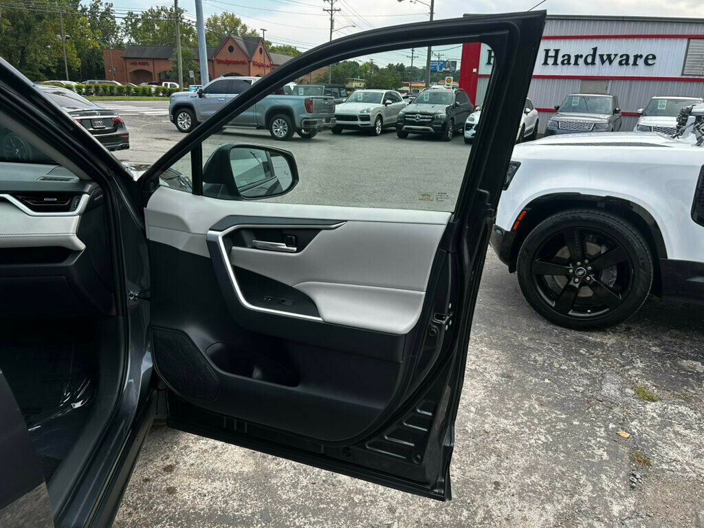 2024 Toyota RAV4 XLE Premium photo 16
