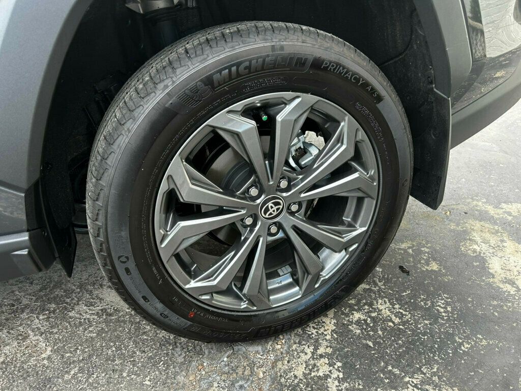2024 Toyota RAV4 XLE Premium photo 27