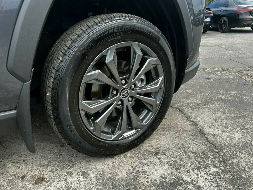 2024 Toyota RAV4 XLE Premium photo 29