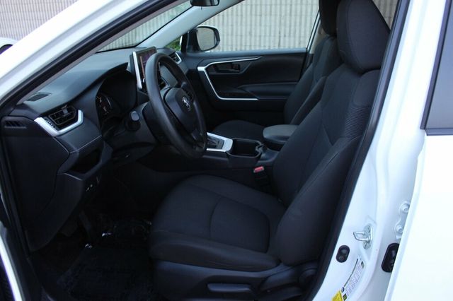2024 Toyota RAV4 ONE OWNER AWD LE  - 23074590 - 21