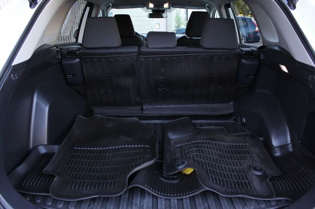2024 Toyota RAV4 ONE OWNER AWD LE  - 23074590 - 28