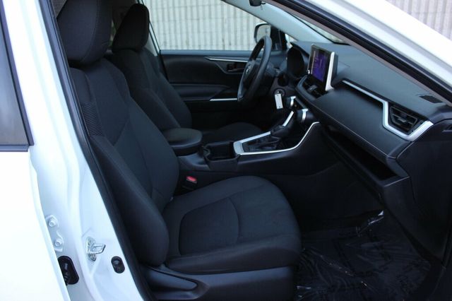 2024 Toyota RAV4 ONE OWNER AWD LE  - 23074590 - 6