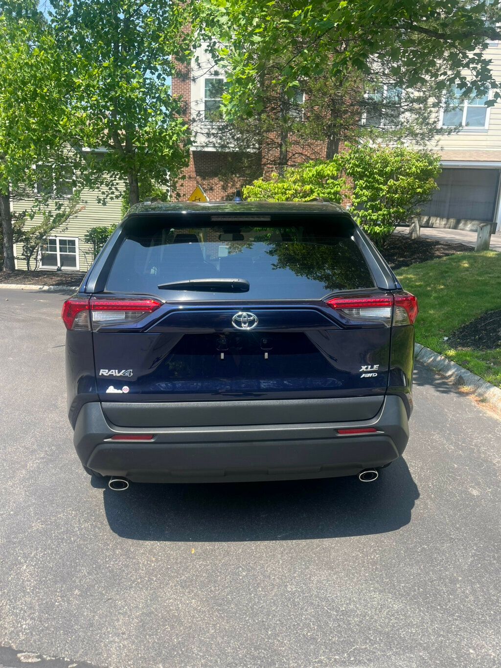 2024 Toyota RAV4 XLE AWD - 23047422 - 4