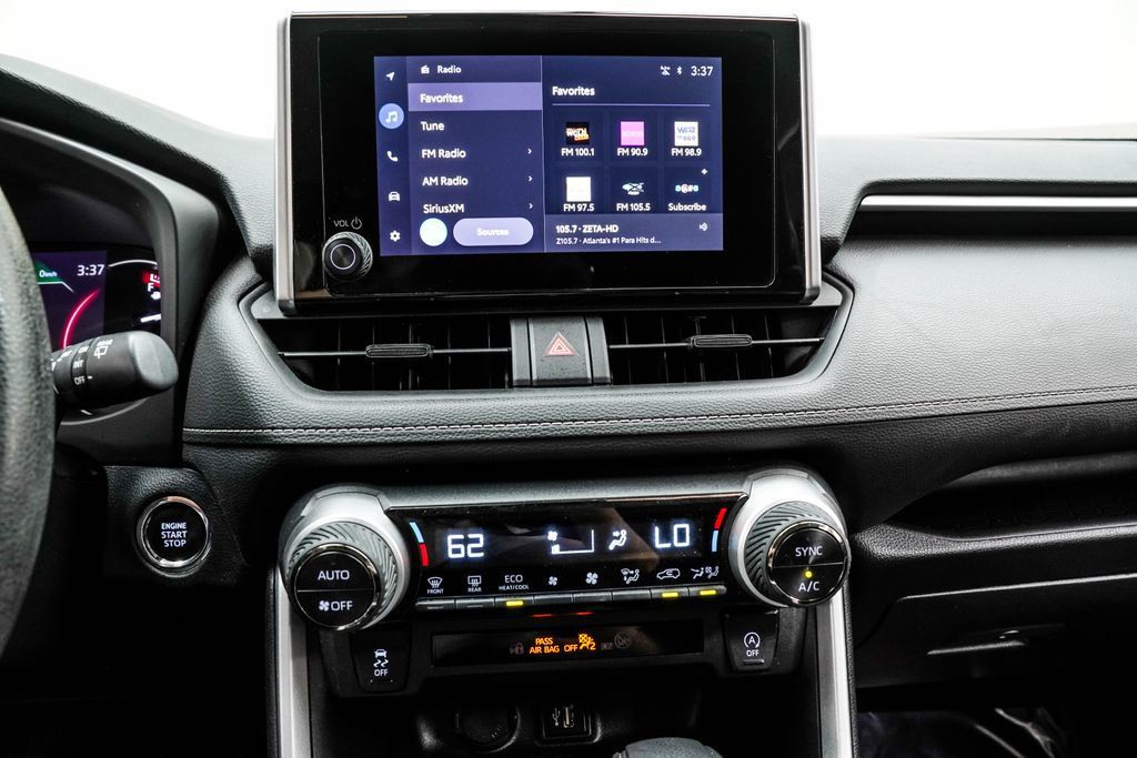Toyota RAV4 photo 28
