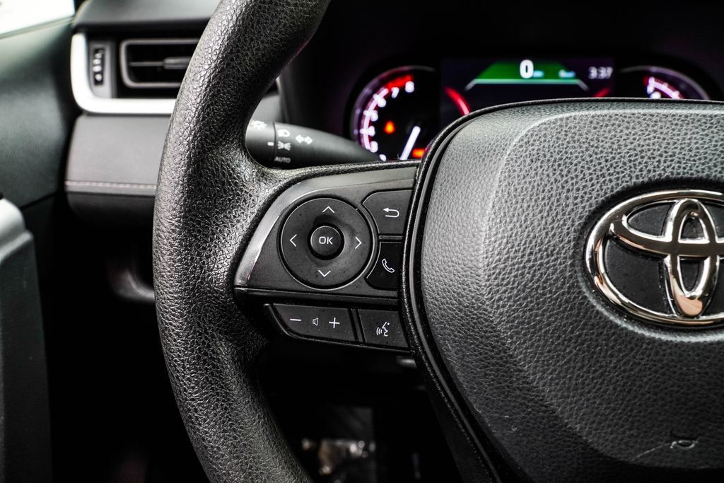 Toyota RAV4 photo 37