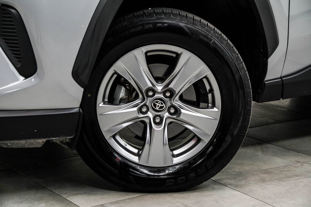 Toyota RAV4 photo 4