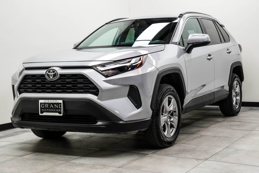 Toyota RAV4 photo 7