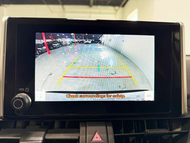 2024 Toyota RAV4 XLE AWD - 22912616 - 19