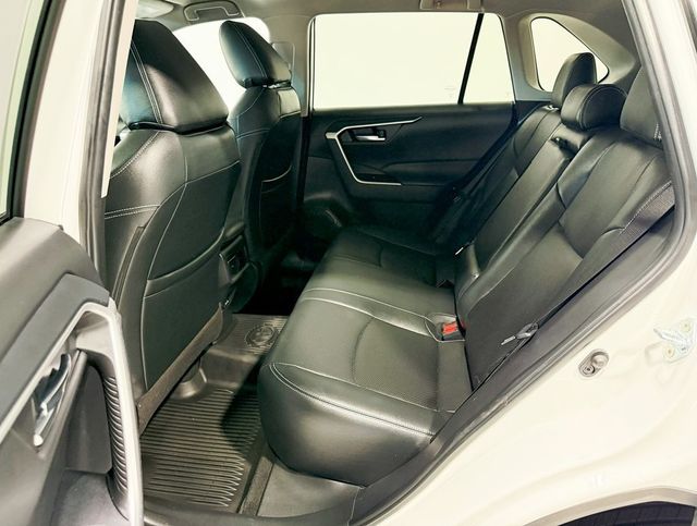 2024 Toyota RAV4 XLE AWD - 22912616 - 31